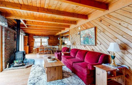 Bartlett House | Saco River Hideaway