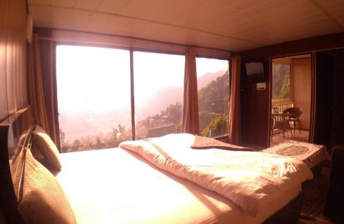 Kanatal Resort | Sadhoo Vibes Resort