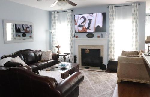 Harrisburg House | Safari Rooms
