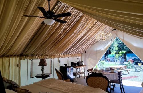 Lilliwaup Other | Safari Tent Glamping Destination Near Eagle Creek, Washington