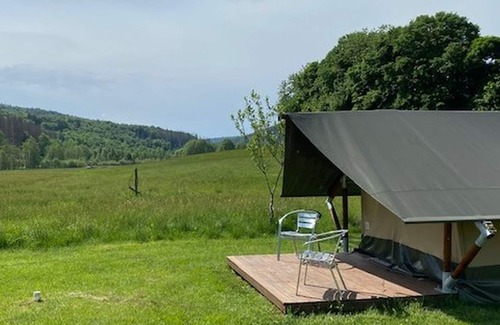 Borfink Apartment | Safari Zelt mit 2 Bequemen Betten Incl. Bettzeug