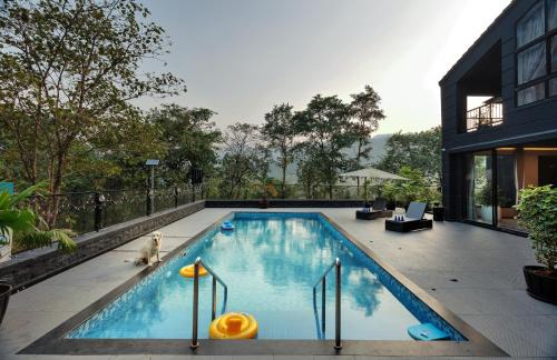 Lonavala Villa | SaffronStays Earl Grey