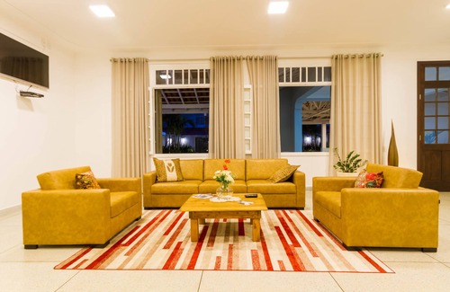Pindamonhangaba Hotel | Sagrados Corações Pousada