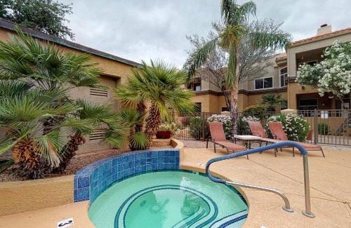 Central Scottsdale Apartment | Sahuaro Condos