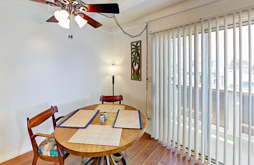 Pierpont Bay Apartment | Sailaway Cabin B