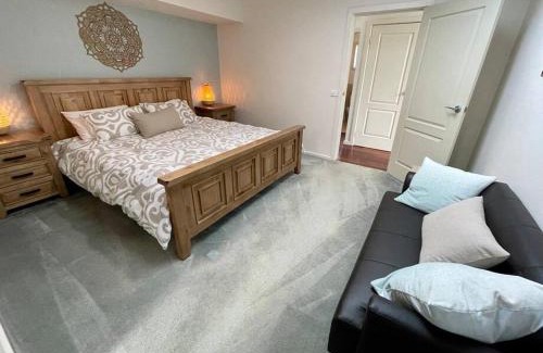 Pambula Beach House | Sails to Sea - 4 Bedroom Pet Friendly