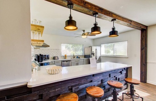 Brent House | Saint Amatus Minutes To Beach & Pensacola NAS
