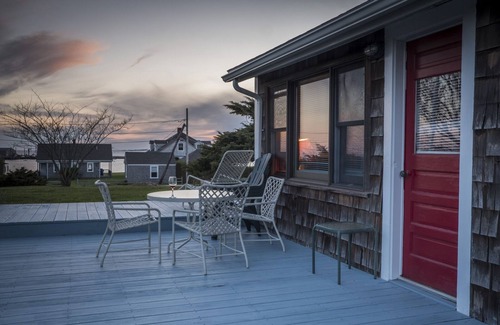 Little Compton Cottage | Sakonnet Point Harbor View - RE.00623-STR