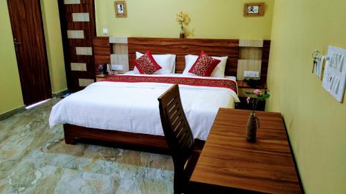 Sidhpur Hotel | Sakura Guest House
