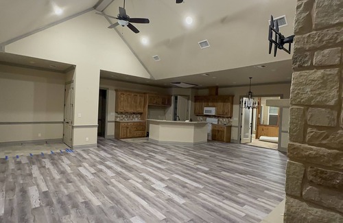 Salado House | Salado home/great neighborhood!