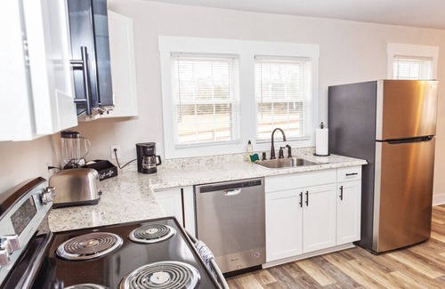 Boger City House | Salem Road Ranch | 3 BR w/Outdor Firepit and Backyard