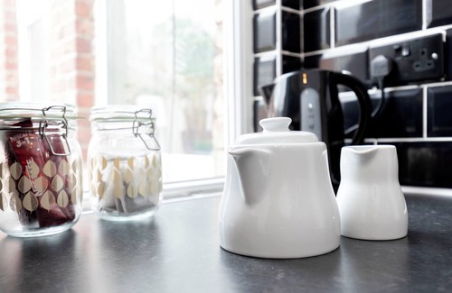 Gateshead House | Salt & Sage City Retreat for 7 in Gateshead