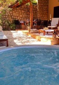 Bosana Villa | Salt & Stone Villa