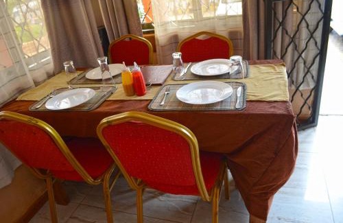Masindi Hotel | Saltek Forest Cottages