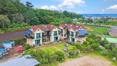 Donghae House | Samcheok Bongsuni-unni Pension