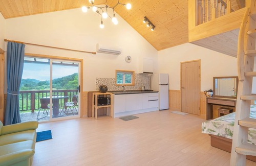 Samcheok House | Samcheok Elroi Pension