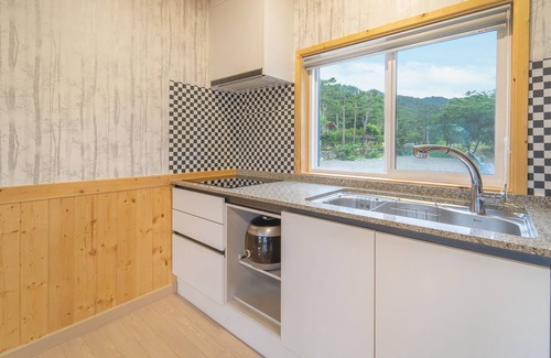 Samcheok House | Samcheok Elroi Pension