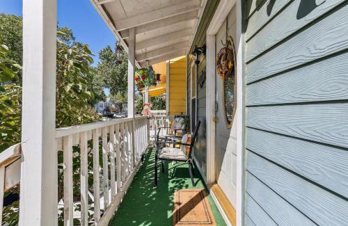 Blossoms Park House | San Antonio Townhome Community Pool and Hot Tub!