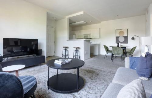 South San Jose Apartment | San Jose 1BR w pool gym wd nr highways SFO-1091