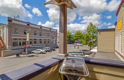 Friday Harbor Condo | San Juan Suites -Valley Farm! Pet Friendly!