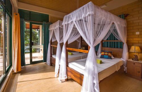 Primrose Cabin | Sanatha Suwaya