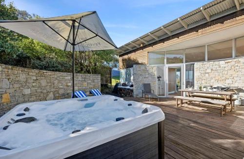 Separation Creek House | Sandbanks