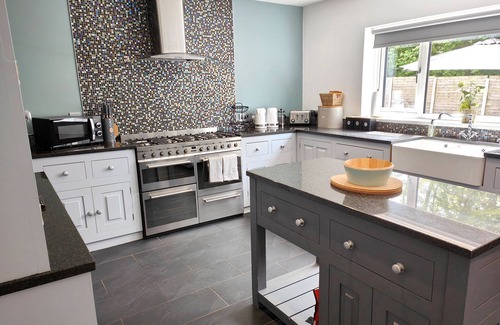 Cleator Moor House | SANDERSON HOUSE, pet friendly, with hot tub in Cleator Moor