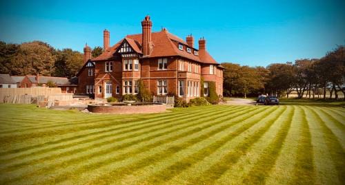 Prestwick House | Sandhill House