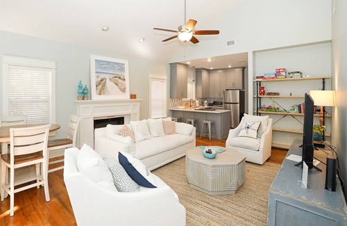 Seagrove Beach House | Sandpiper Cottage- Dog Friendly- 4 Bikes
