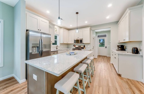 Chincoteague House | Sandpiper Shanty - Brand New and Dog Friendly!