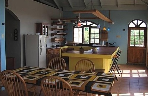 Treasure Beach Villa | Sandy Rose Villa - Your tropical paradise getaway