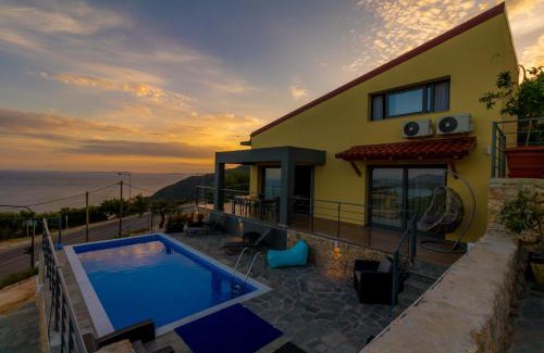 Agia Kiriaki Villa | Santakira Villas