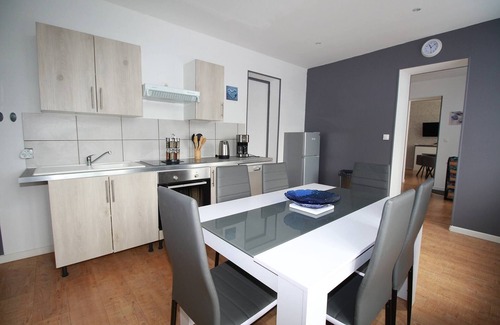 La Fere Apartment | Santorini - Design apartment in the heart of Fère