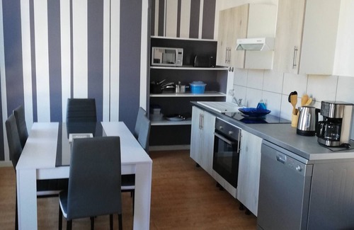 La Fere Apartment | Santorini - Design apartment in the heart of Fère