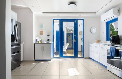 Ocean Park Apartment | Santorini Suite123 @ Ocean Park 3BD/3BA/Pool/Beach