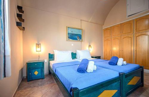 Megalochori Apartment | Santorious Quiet Apartment