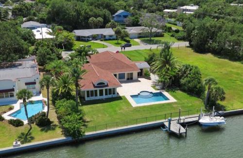 Vamo House | Sarasota - Dunmore 8730