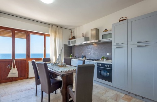 Castelsardo Historic Centre Apartment | Sardinia Re - Casa Anglona