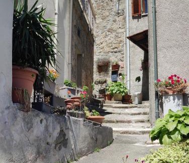 Sassofortino Apartment | Sassolina house bike