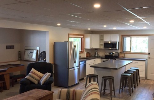 Mount Baldy House | Sauna Suite On the Run Ski Chalet