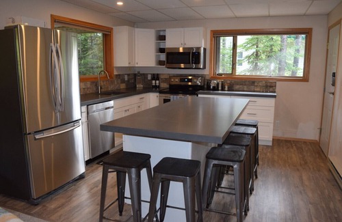Mount Baldy House | Sauna Suite On the Run Ski Chalet
