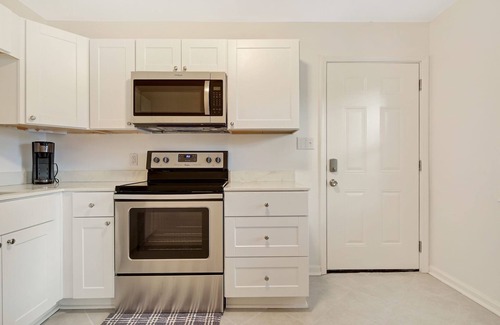 Midtown Apartment | Savannah Serenity Luxe 2BR