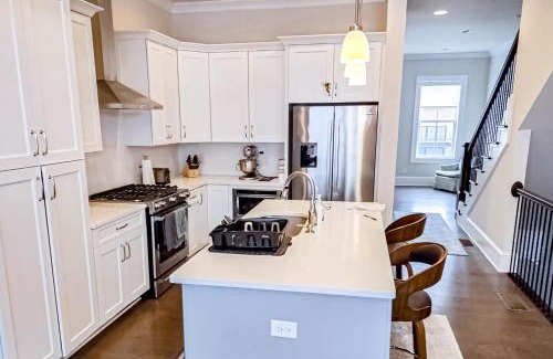 Hitch Village - Fred Wessels Homes House | Savannah Serenity