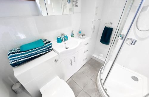 Foxley Cabin | Saving Grace with private hot tub