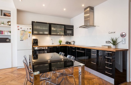 Voltaire - Saint Amour Apartment | ★ SAXE & THE CITY ★ 90m², 1 to 8, Balcony with Fourvière view, Central LYON ❤️