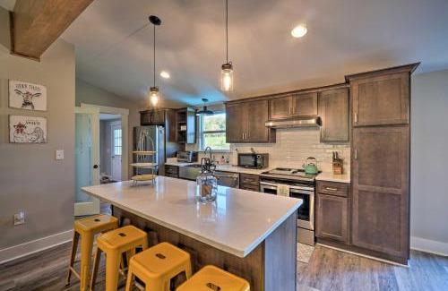 Cleveland House | Scenic Home on 20-Acre Farm Families Welcome