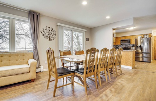 Kasota House | Scenic Home w/Lake Washington Access & Fire Pit