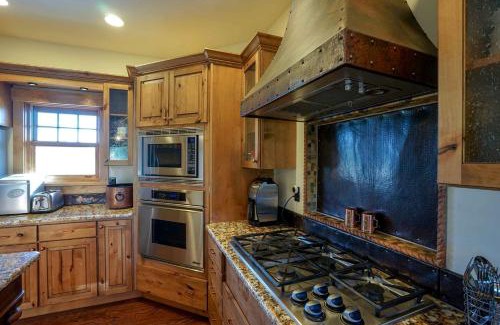 North Meadow Creek House | Scenic Mountain Cabin with Creekside Deck & Outdoor Fireplace near North Meadow Creek, Montana