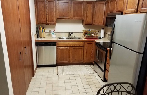 Athens Apartment | Scenic Setting Just 8 Minutes From Athens