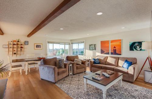 Northeast Tacoma Apartment | Scenic Tacoma Apartment with Deck and Fire Pit!
